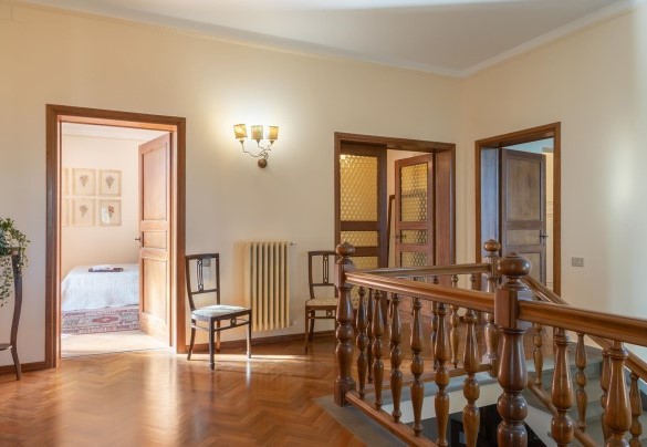 The first floor and the sleeping area – Villa Fiorentini