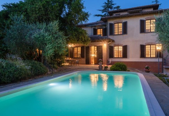 The pool is open from the last Saturday of April until the first Saturday of October – Villa Fiorentini