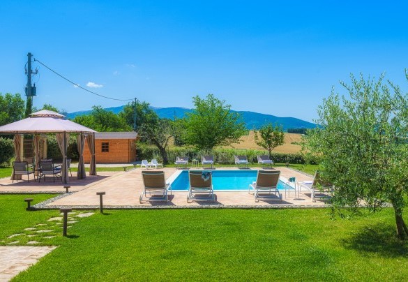 La bella piscina ad uso esclusivo - Villa Flaminia