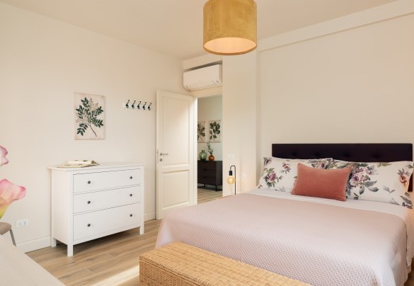 Double bedroom no. 1 with ensuite bathroom - Villa Francesca