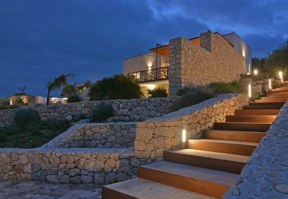 Outside entrance by night – Villa Gilda