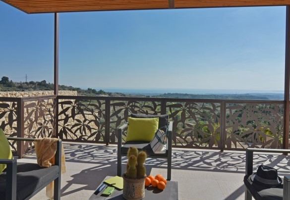 Terrace lounge on upper floor – Villa Gilda