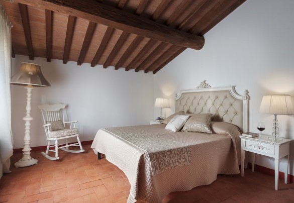 Room n.7 double with en-suite bathroom n. 8 – Villa Ginestraio