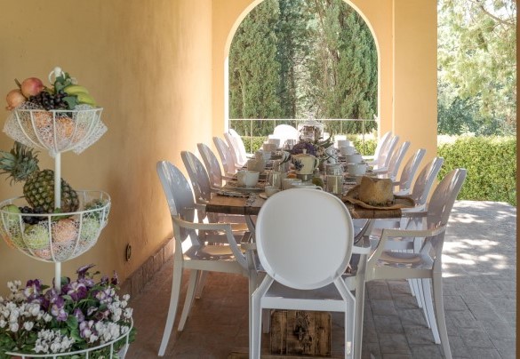 The table for open air breakfasts and dinners under the porch – Villa Ginestraio