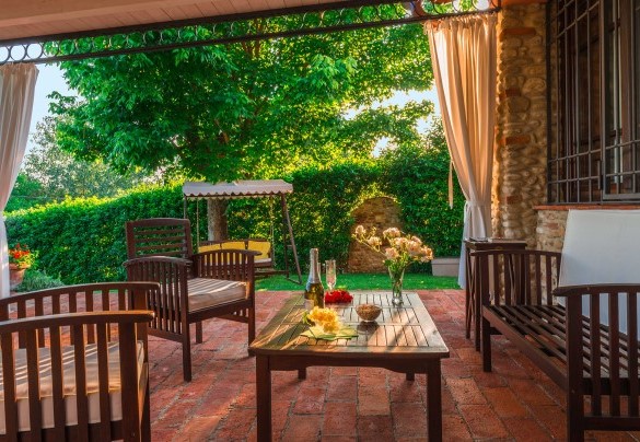 The porch with outdoor living – Villa Gino 