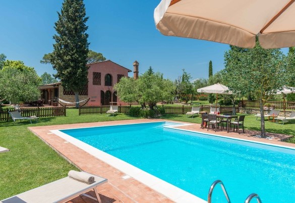 Villa for rent with exclusive pool surrounded by greenery near to Florence – Villa Gino 
