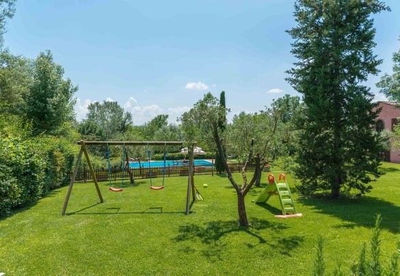 Area equipped for children's entertainment – Villa Gino 