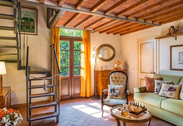 Seating space in open space – Villa Gino 