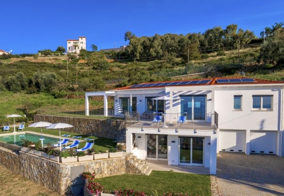 Nuovissima e moderna costruzione in posizione panoramica sulla prima collina di Sanremo – Villa Gioia