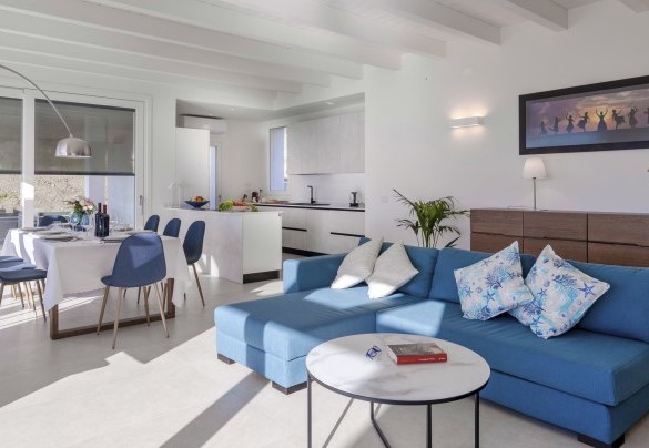 Interni spaziosi dotati di tutti i moderni comfort con aria condizionata in tutti gli ambienti - Villa Gioia