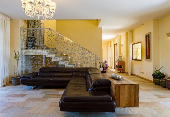 The modern living room with TV - Villa Alais