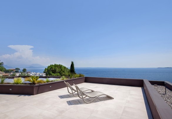 Sunbathing area on the roof terrace - Villa Grace