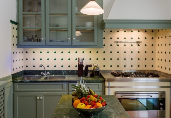Una delle due cucine al piano terra – Villa Guidi