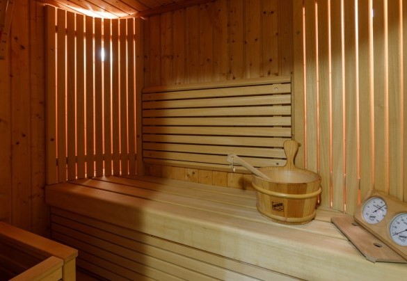 La bellissima sauna nel bagno del piano seminterrato – Villa Guidi