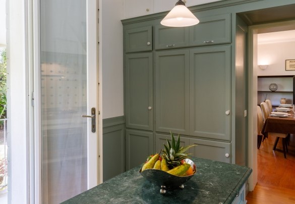 Una delle due cucine al piano terra – Villa Guidi