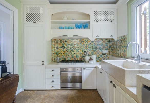 The kitchen - Villa Il Basto