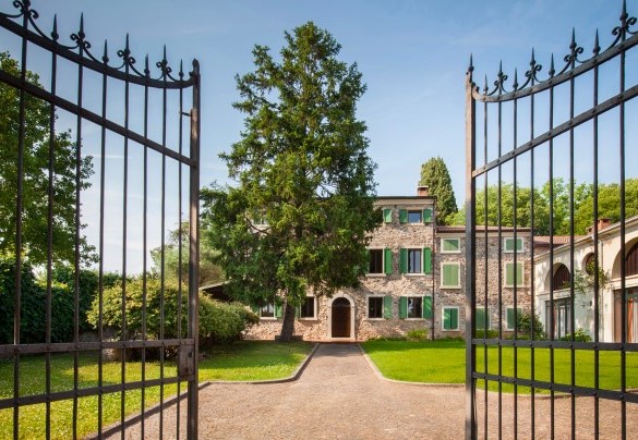 Il cancello d'ingresso - Villa il Belcanto