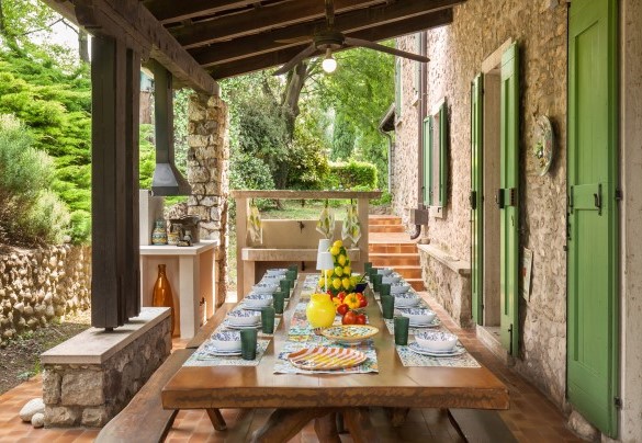 Tavolo da pranzo nel portico - Villa il Belcanto