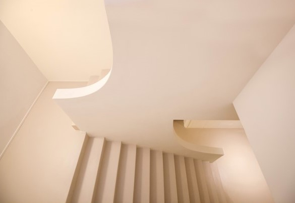 Scala interna che porta ai piani superiori - Villa il Belcanto