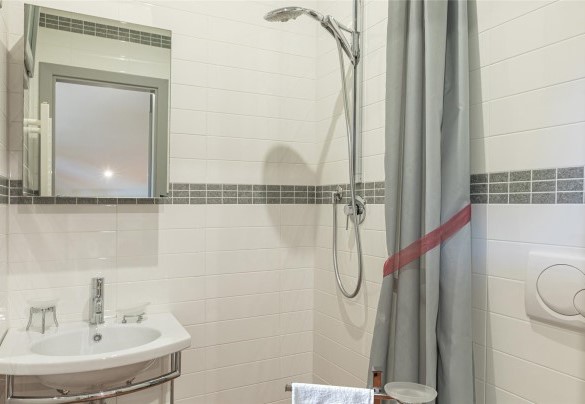 Bagno en suite n.5 al secondo piano – Villa Il Cedro