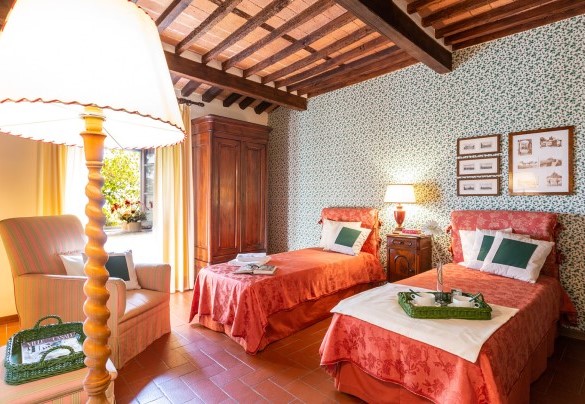 Twin bedroom with joinable beds n.3 on the first floor - Villa Il Colle di Moriano