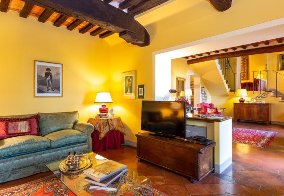 TV room on the ground floor - Villa Il Colle di Moriano  