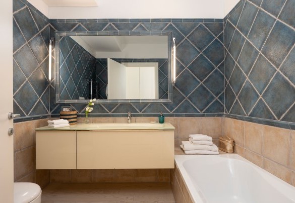 Bagno en suite con vasca n.2 (piano -3) - Villa Il Faro