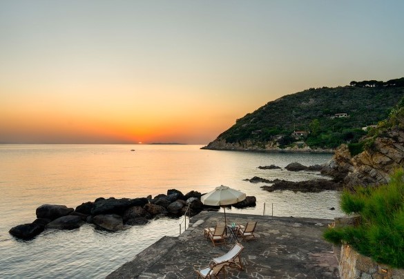 Magnifici tramonti dalla terrazza sul mare - Villa Il Faro