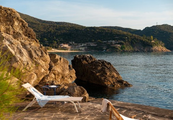 Nel golfo della Biodola, tra Forno e Scaglieri - Villa Il Faro