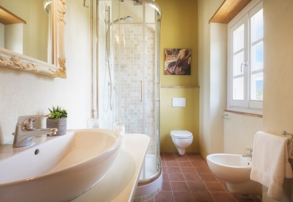 Bagno en suite n.3 con doccia al primo piano - Villa il Magnifico 
