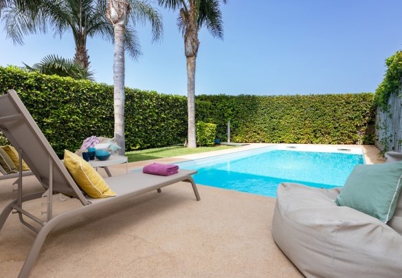 La zona piscina - Villa Il Melograno