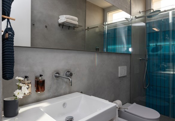 Il bagno con doccia n. 1 - Villa Il Melograno