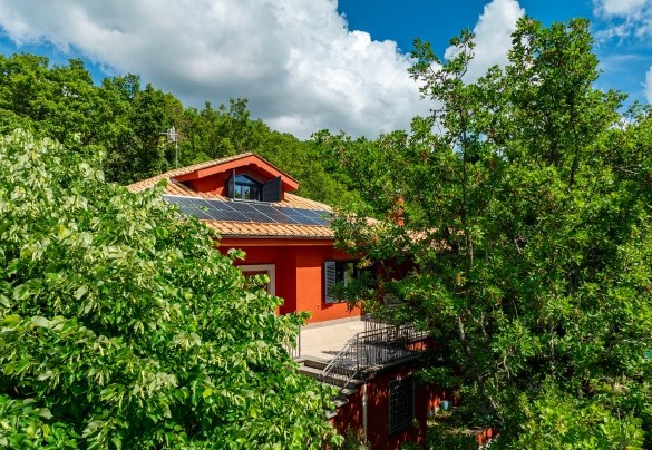Le querce ombreggiano il parco – Villa il Ritiro