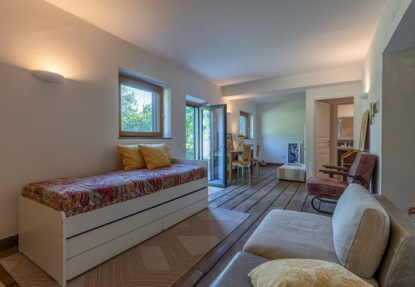 Studio al piano terra con uscita in giardino – Villa il Ritiro 