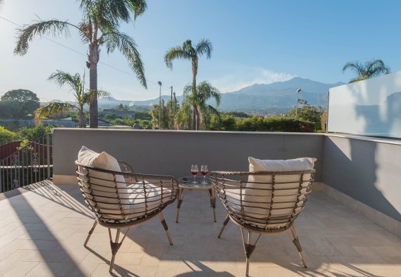 Balcone della camera matrimoniale n. 2 vista monte Etna - Villa Ingrid 