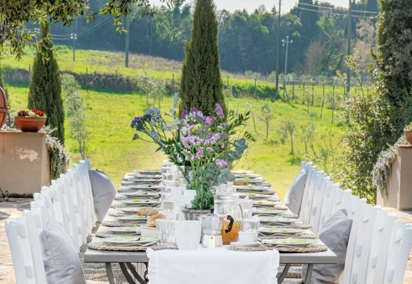 Outdoor dining area - Villa Iole