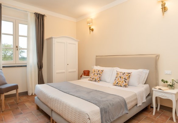 The double bedroom with divisible beds no. 9 (unit 4) on the first floor - Villa Iole