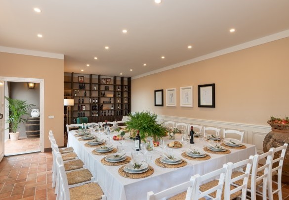 The dining room on the ground floor – Villa Iole