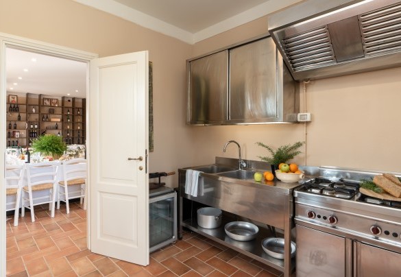 The professional kitchen on the ground floor – Villa Iole 