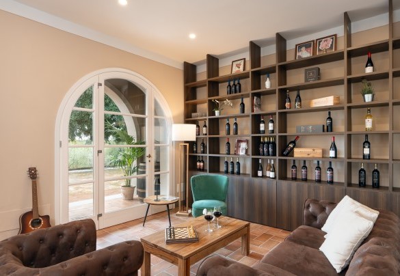 The dining room on the ground floor – Villa Iole 