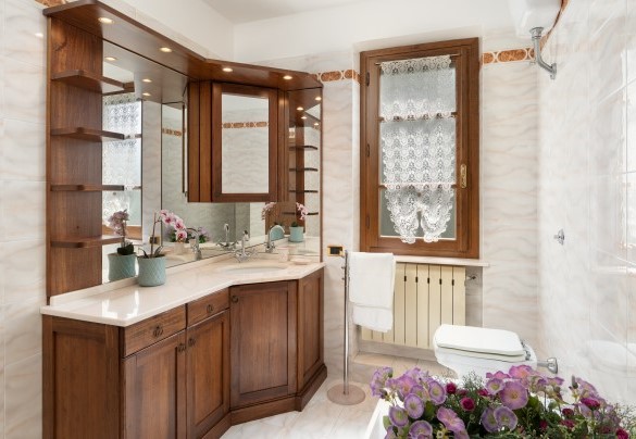 Bagno con doccia al primo piano - Villa Irene     