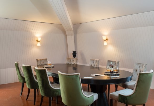 Dining table in living on the second floor - Villa Irma