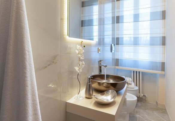 Bathroom with shower n.4 at the service of rooms n.2 and n.3 - Villa Irma