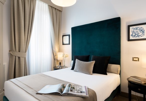 Double bedroom n.5 with adjacent bathroom - Villa Irma