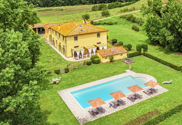 The wonderful property with swimming pool for exclusive use - Villa Iside