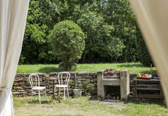  Area equipped with barbecue a few meters from the farmhouse - Villa Iside