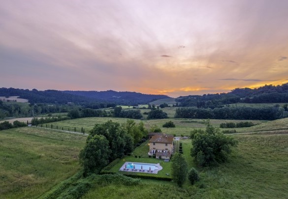  The beautiful property seen from above - Villa Iside  
