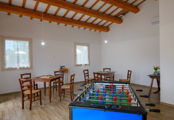 Games room with table football and board games - Villa Isola