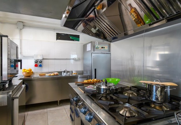 Professional gas cooktop - Villa Isola