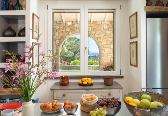 The window on the porch - Villa La Casina